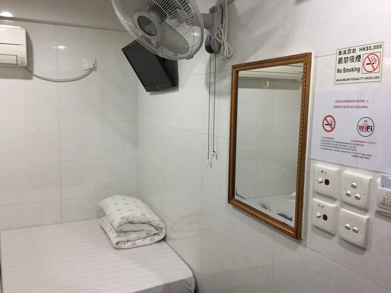 Gold Sparrow Hotel