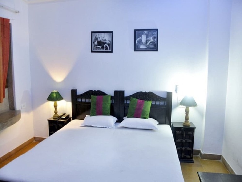 Hotel Lal Garh Fort And Palace