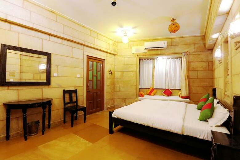 Hotel Lal Garh Fort And Palace