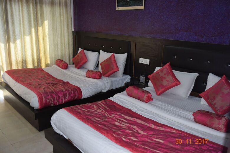 Bed & Breakfast Trishul Hotel