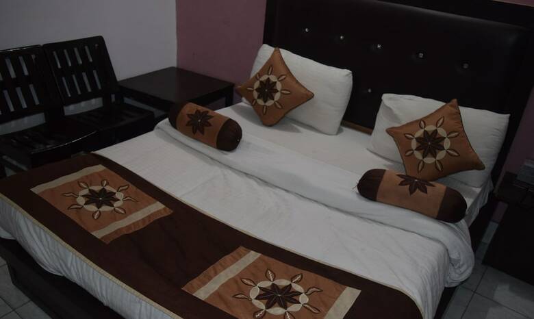Bed & Breakfast Trishul Hotel