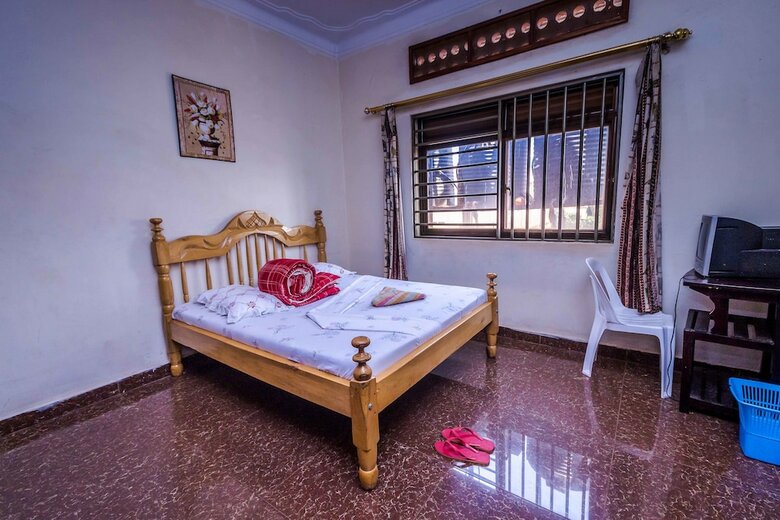 Giraffe Park Hotel