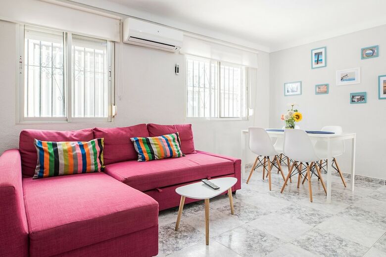 Pedregalejo Beach Apartment 4