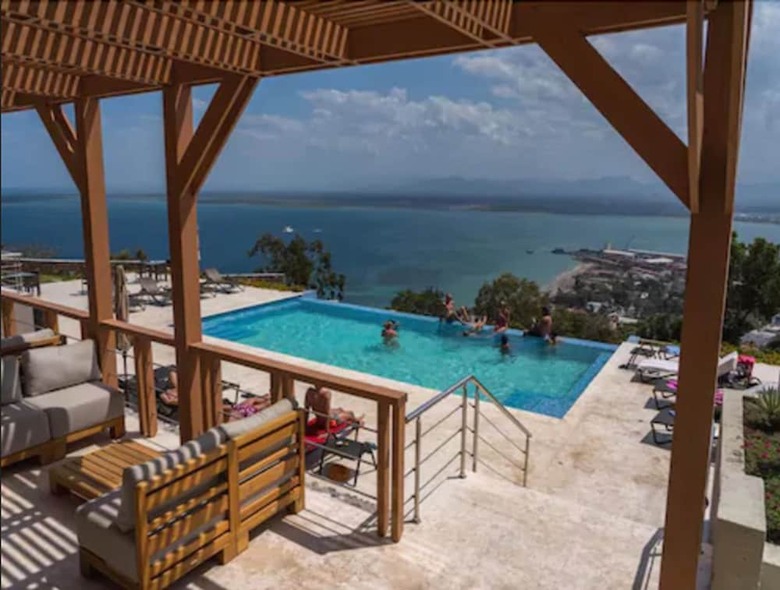 Satama Hotel