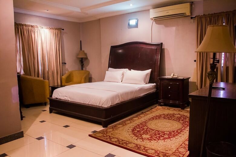 Hotel Tivoli Residence & Bar