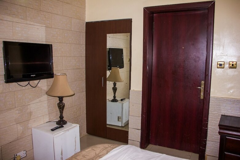 Hotel Tivoli Residence & Bar