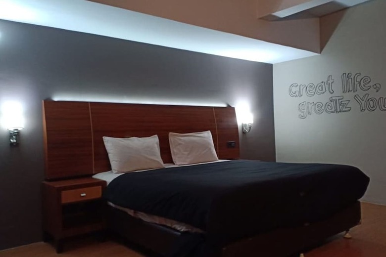 D'boegis Hotel