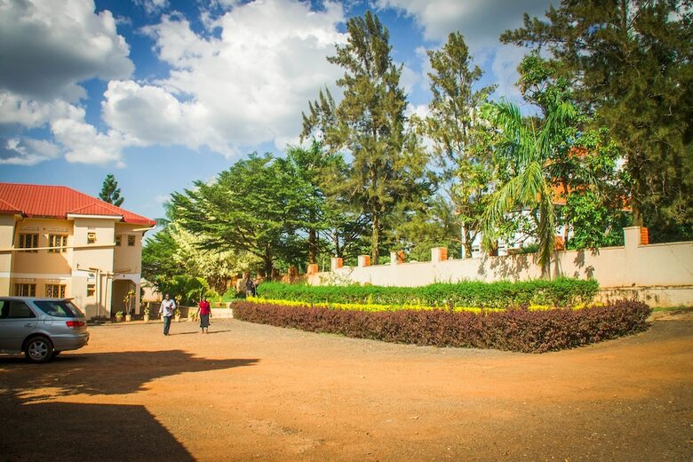 Crown Hotel Hoima