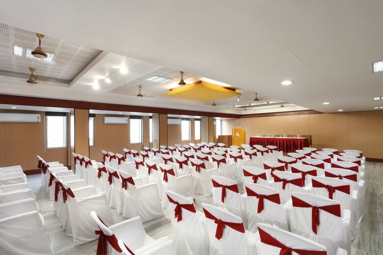 Sri Aarvee Hotels