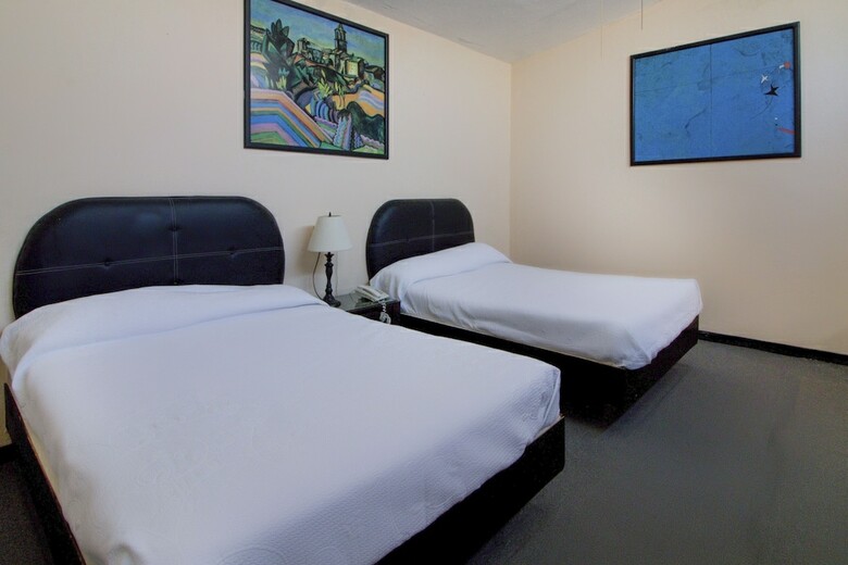 Hotel Bugambilias