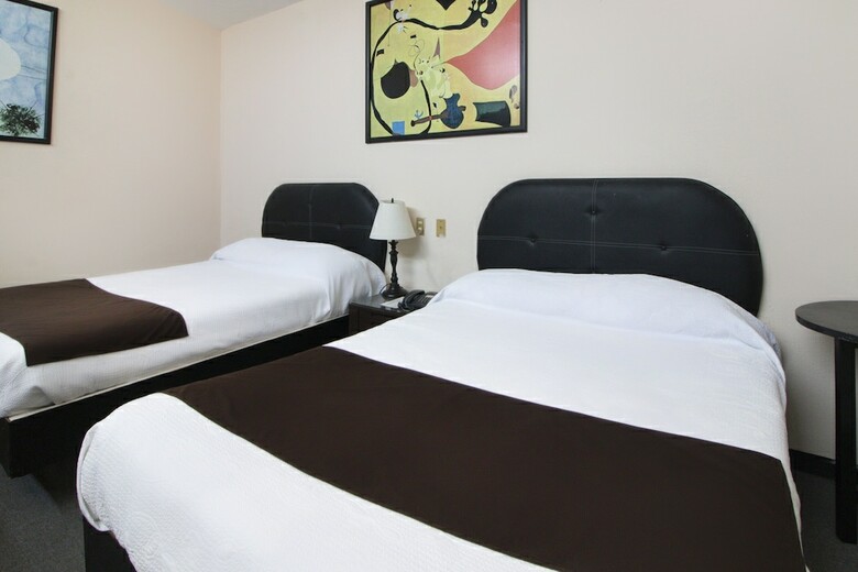 Hotel Bugambilias