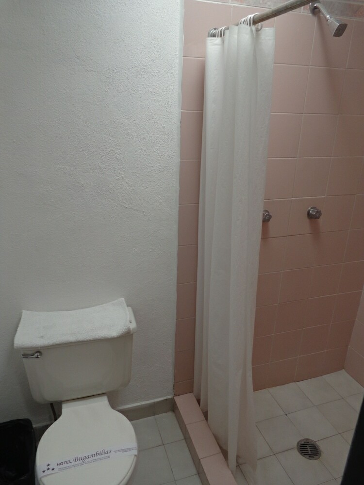 Hotel Bugambilias