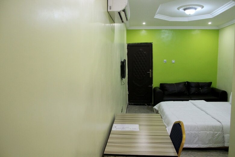Osajamen Hotel