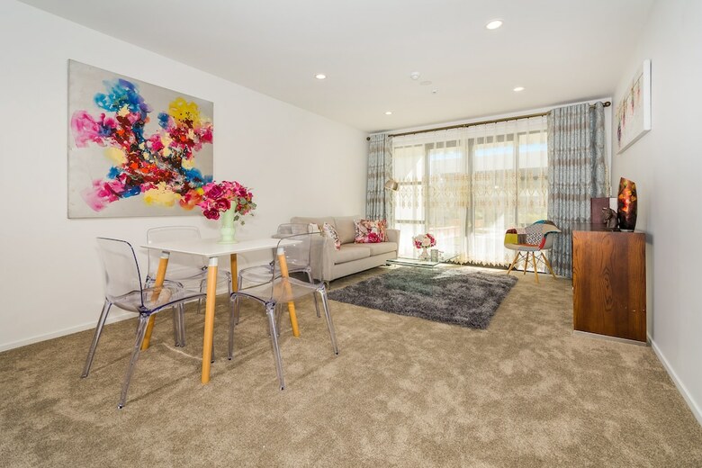 Albany Brand New Serviced Apartment