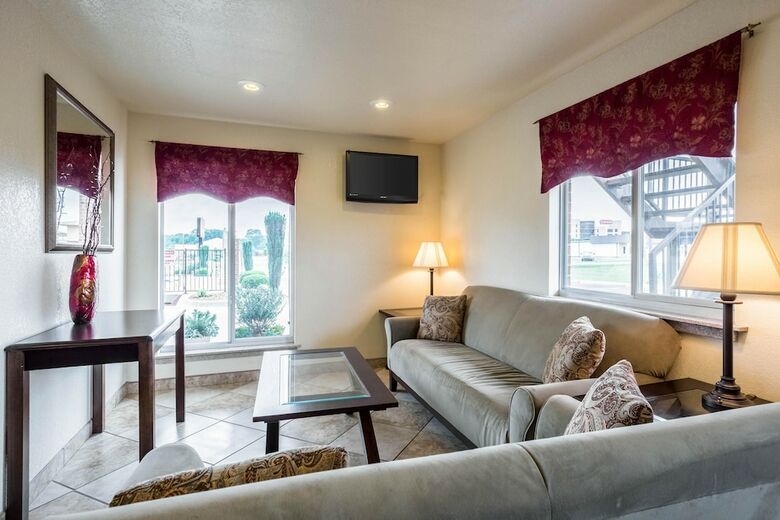 Hotel Econo Lodge Inn & Suites Searcy