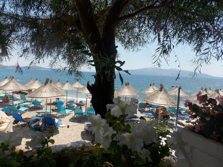 Hotel Oceanic Overview Suites