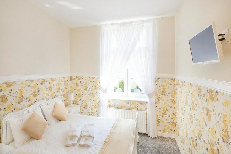 Premium - Bed & Breakfast