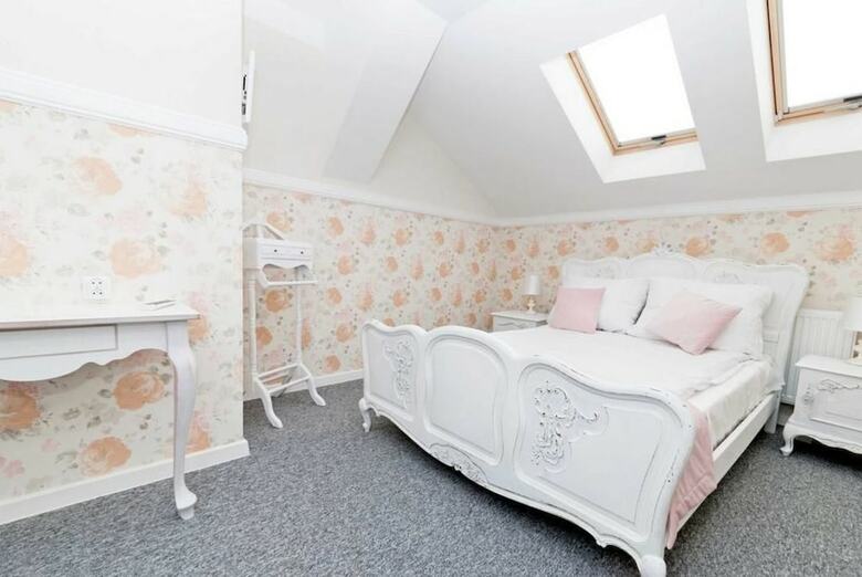 Premium - Bed & Breakfast
