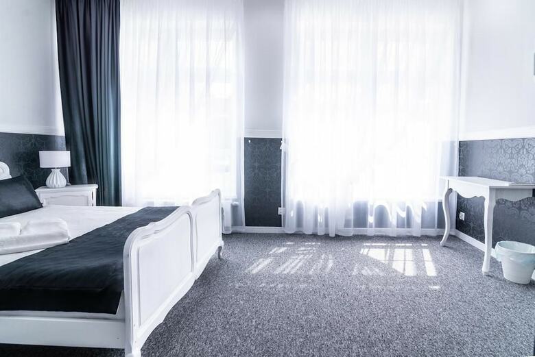 Premium - Bed & Breakfast