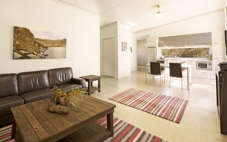 Ecocrackenback 17 'sustainable Chalet Close To The Slopes.'