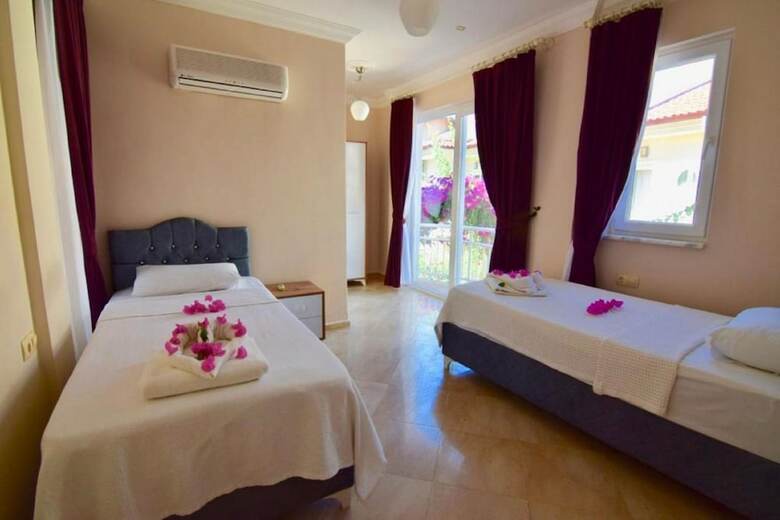 Sunset Beach Club Villas