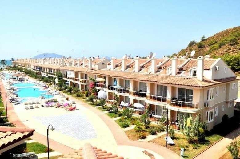 Sunset Beach Club Villas