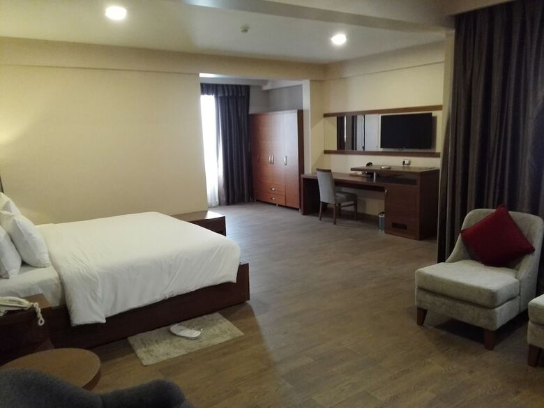 Ah Hotel And Conference