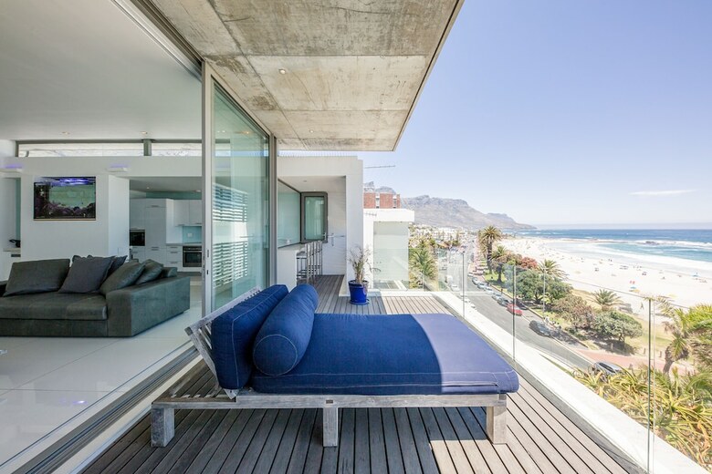 15 Views Penthouse - One Bedroom Apartment, Sleeps 2