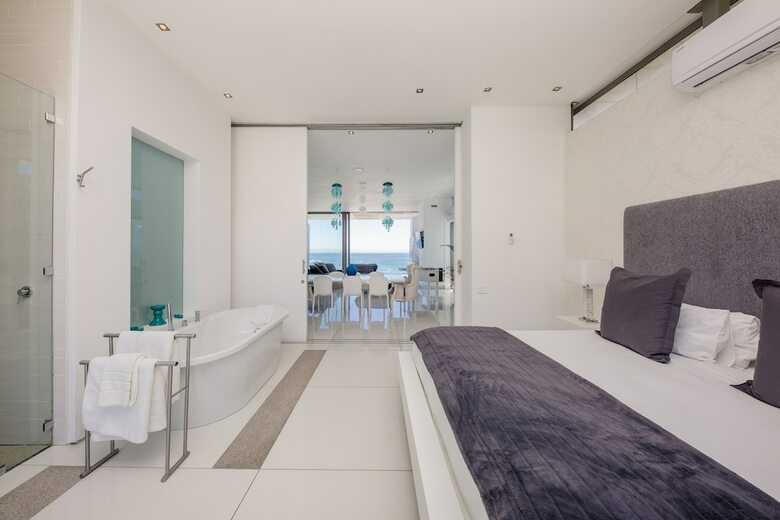 15 Views Penthouse - One Bedroom Apartment, Sleeps 2