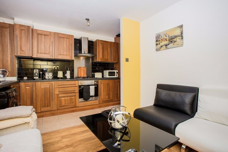 Maida Vale 1 Bedroom Apartment With A Balcony