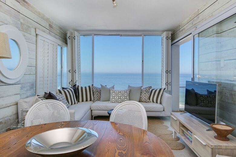 Clifton Attina - Two Bedroom Apartment, Sleeps 4