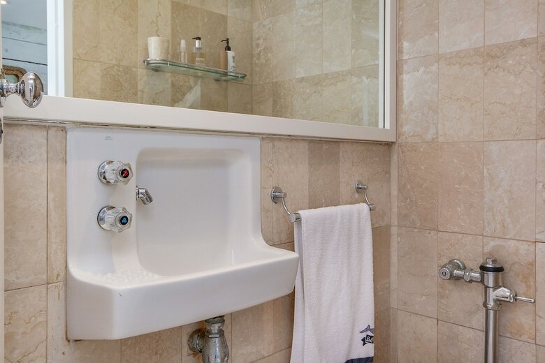 Clifton Attina - Two Bedroom Apartment, Sleeps 4