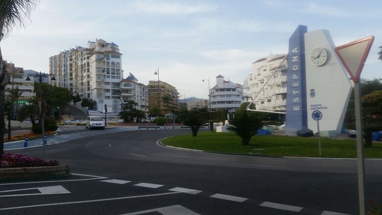 Apartamentos Puerto Deportivo Estepona