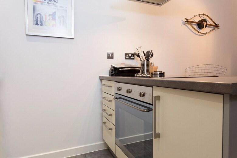 Apartamentos Amazing 1 Bedroom Flat In Bow With Balcony
