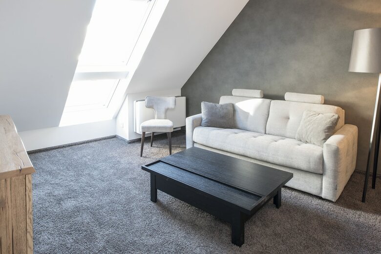 Hotel H�ll Am Main