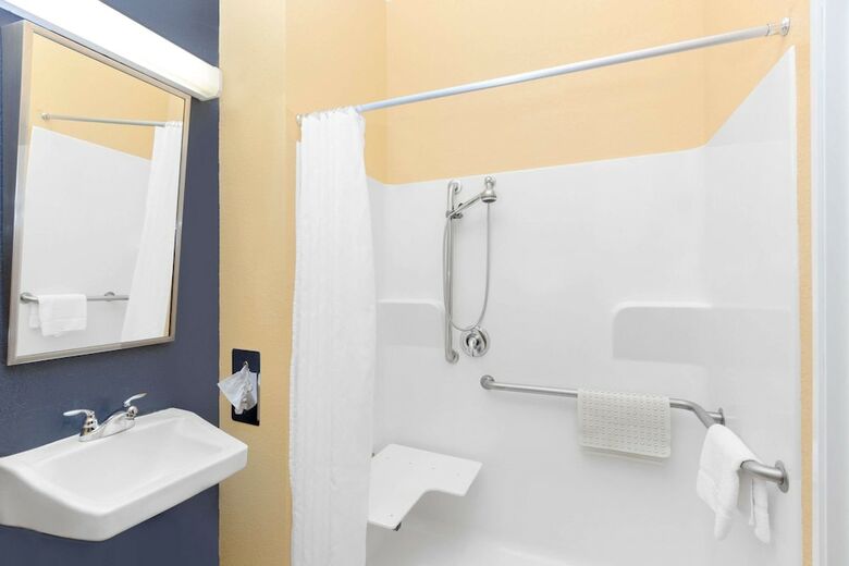 Hotel Microtel Inn & Suites By Wyndham Kearney