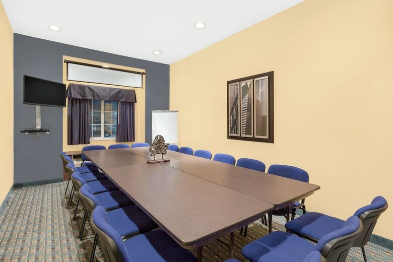Hotel Microtel Inn & Suites By Wyndham Kearney