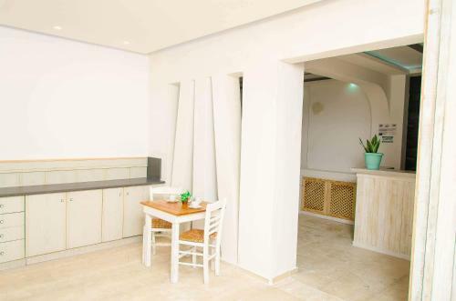 Ino Hotel