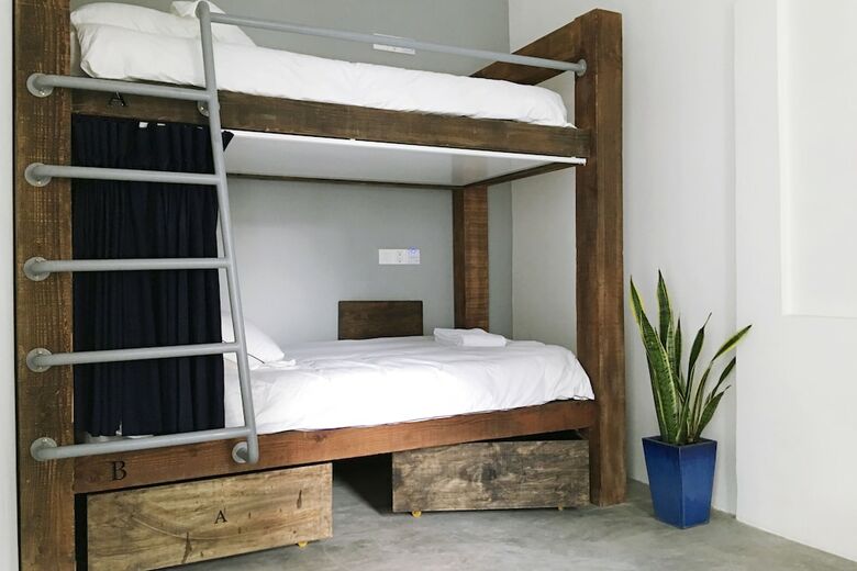 Hostal The Dorm Saigon - Adults Only