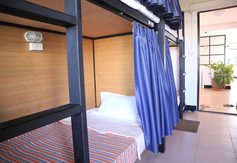 Hostal In The City Co-living & Co-working Space - Hostel