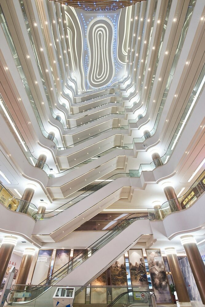 Huayu Landmark Hotel