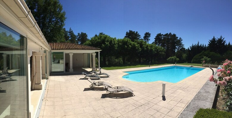 Hotel Chambres D'h�tes Ch�teau De Lannet