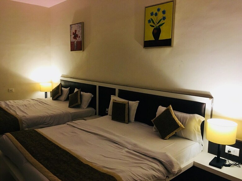 Hotel Kumkum Palace