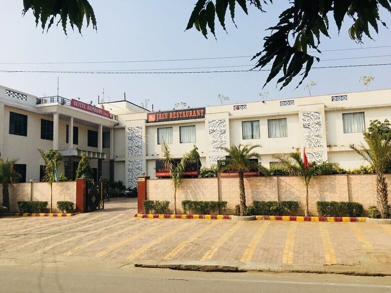Hotel Kumkum Palace