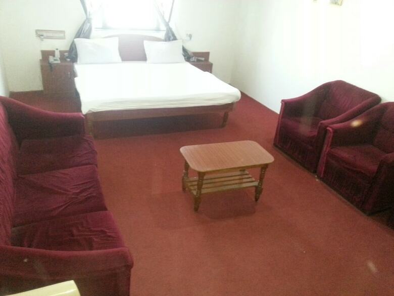 Hotel Dhruv Palace