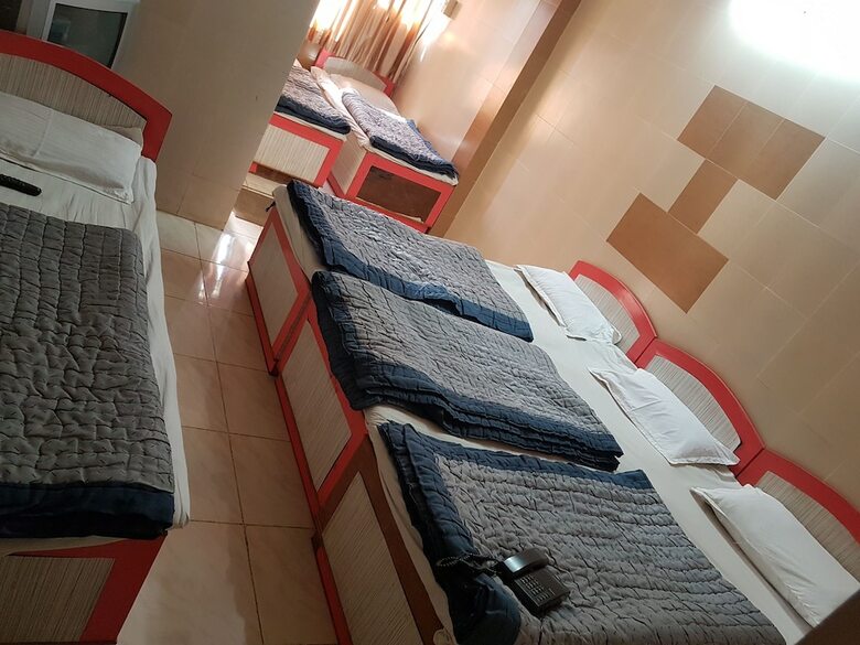 Hotel Dhruv Palace