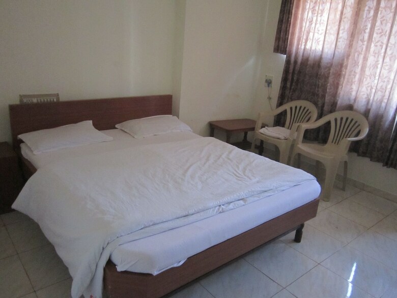 Hotel Dhruv Palace