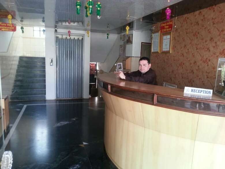 Hotel Dhruv Palace