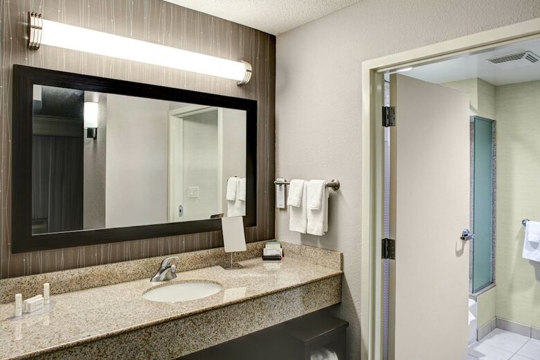 Hotel Courtyard By Marriott Richmond North