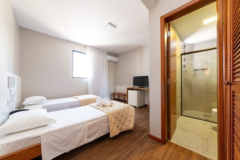 Hotel Lunes